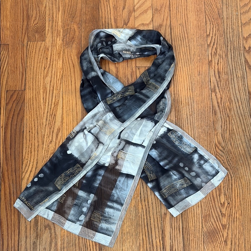 Adrienne Vittadini Silk Geometric‎ Abstract Scarf Black Grey